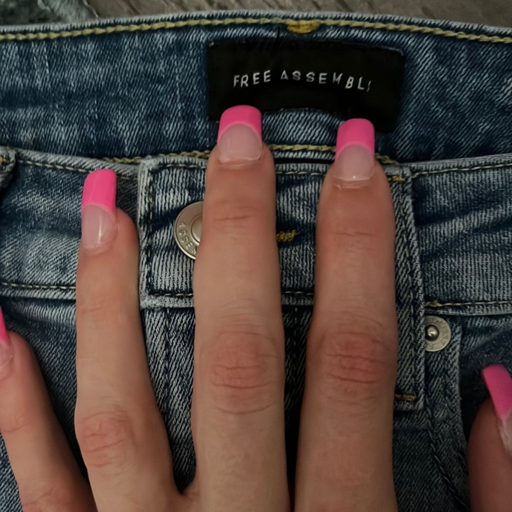 Free assembly jeans